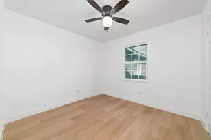 419 Bellmar Dr, Houston, TX 77037 - Photo 10