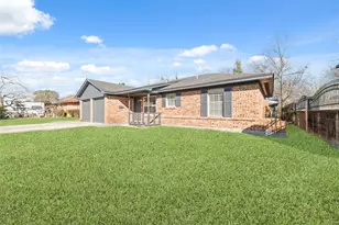 419 Bellmar Dr, Houston, TX 77037 - Photo 16