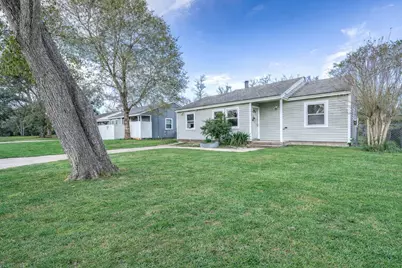 745 Kyle Street, Angleton, TX 77515 - Photo 1