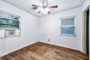 745 Kyle St, Angleton, TX 77515 - Photo 14