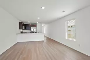 8807 Bar Hbr Dr, Baytown, TX 77521 - Photo 6