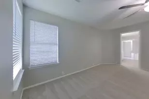 18810 Woodbreeze Dr, Humble, TX 77346 - Photo 6