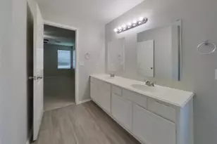 18810 Woodbreeze Dr, Humble, TX 77346 - Photo 8