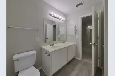18810 Woodbreeze Drive, Humble, TX 77346 - Photo 16