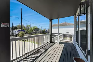 819 E 40th St, Houston, TX 77022 - Photo 6