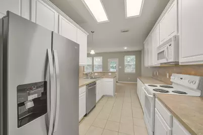 171 N Burberry Park Circle, The Woodlands, TX 77382 - Photo 12
