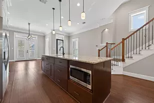 823 W 21st St, Houston, TX 77008 - Photo 10