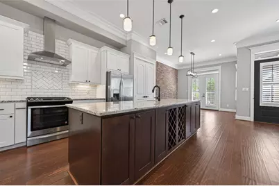 823 W 21st Street, Houston, TX 77008 - Photo 1