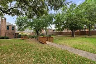 11805 Southlake Dr, Houston, TX 77077 - Photo 18