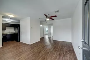 427 W 16th St, Houston, TX 77008 - Photo 2