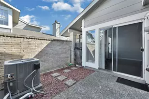 12111 Lemon Ridge Ln, Houston, TX 77035 - Photo 6