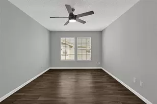 12111 Lemon Ridge Ln, Houston, TX 77035 - Photo 8