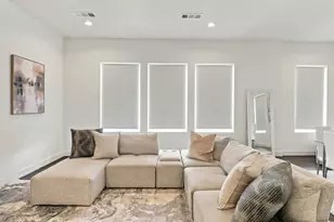 4816 Martin Oaks Ln, Houston, TX 77018 - Photo 10