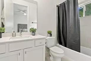 4816 Martin Oaks Ln, Houston, TX 77018 - Photo 36