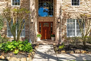 2823 Irvington Dr, Pearland, TX 77584 - Photo 2