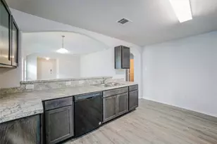 415 Brushback Dr, Huntsville, TX 77320 - Photo 1