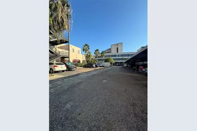 621 21st Street #100, Galveston, TX 77550 - Photo 24