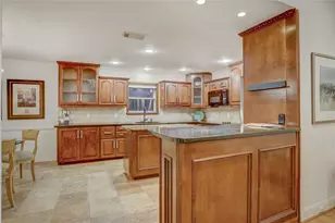4311 McDermed Dr, Houston, TX 77035 - Photo 10