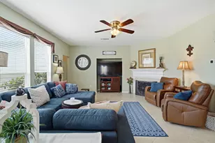 325 Watercrest Harbor Ln, League City, TX 77573 - Photo 10