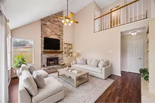 2922 Cotton Stock Dr, Sugar Land, TX 77479 - Photo 8