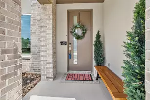 13320 Bear Creek Ct, Conroe, TX 77384 - Photo 2