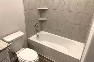 810 Brookside Dr, Dayton, TX 77535 - Photo 10