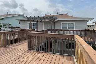 662 Warsaw St, Galveston, TX 77563 - Photo 8