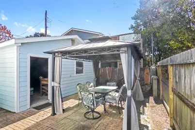 2417 Avenue M, Galveston, TX 77550 - Photo 12