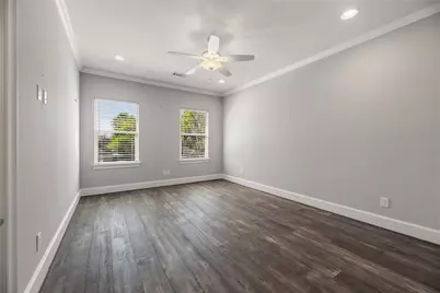 5006 Mayfair Street, Bellaire, TX 77401 - Photo 36