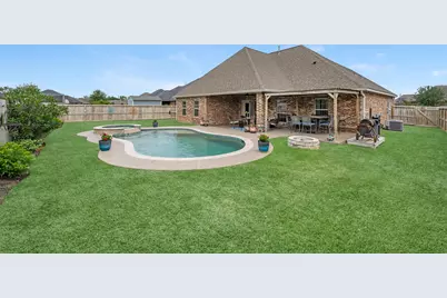 305 Poppy Street, Lake Jackson, TX 77566 - Photo 18