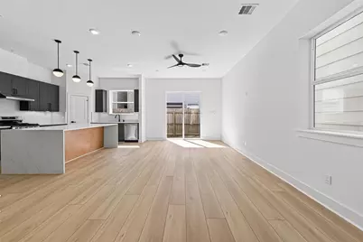 951 Highland Light Lane, Houston, TX 77091 - Photo 4