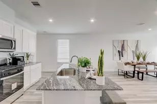 10409 Lancaster Forest, Houston, TX 77051 - Photo 18