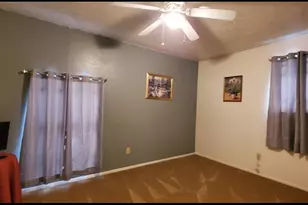 4749 E Ridge Creek Dr, Houston, TX 77053 - Photo 6