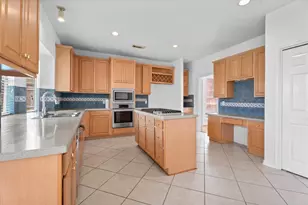 9218 Memorial Pines Way, Spring, TX 77379 - Photo 12
