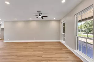 9419 Val Verde St, Houston, TX 77063 - Photo 4