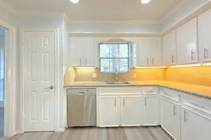 5926 Queensgate Dr, Houston, TX 77066 - Photo 14