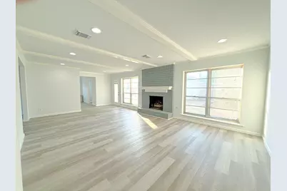 5926 Queensgate Drive, Houston, TX 77066 - Photo 8