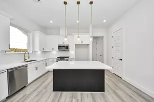 7012 & 7014 Saint Augustine St, Houston, TX 77021 - Photo 6