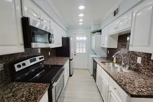 7900 Westheimer Rd, Houston, TX 77063 - Photo 2