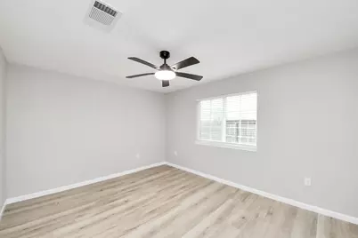 5212 Willowview Drive, Baytown, TX 77521 - Photo 18