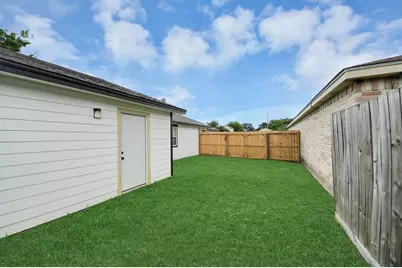 5212 Willowview Drive, Baytown, TX 77521 - Photo 28