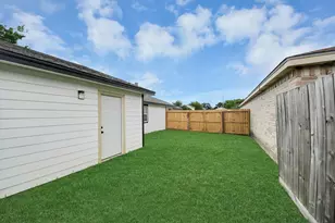5212 Willowview Dr, Baytown, TX 77521 - Photo 28