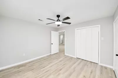 5212 Willowview Drive, Baytown, TX 77521 - Photo 22