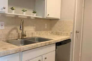 10049 Westpark Dr, Houston, TX 77042 - Photo 12