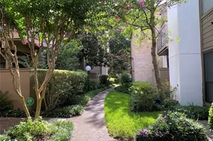 10049 Westpark Dr, Houston, TX 77042 - Photo 36