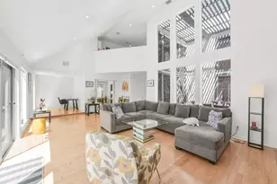 10815 Cranbrook Rd, Houston, TX 77042 - Photo 6