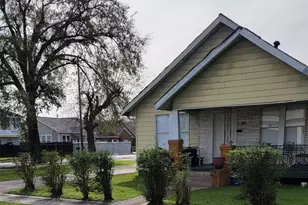 2703 Cochran, Houston, TX 77009 - Photo 1