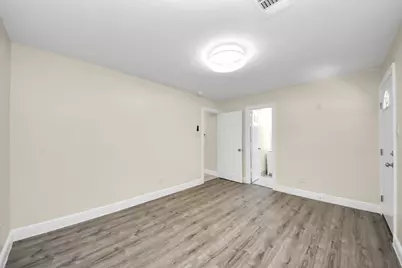 7066 Villa Street #A, Houston, TX 77061 - Photo 6