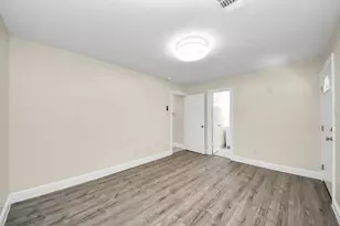 7066 Villa St, Houston, TX 77061 - Photo 6