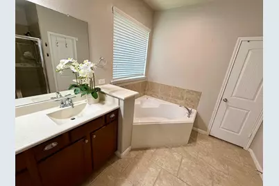 107 Jacobs Meadow Dr Drive, Conroe, TX 77384 - Photo 22